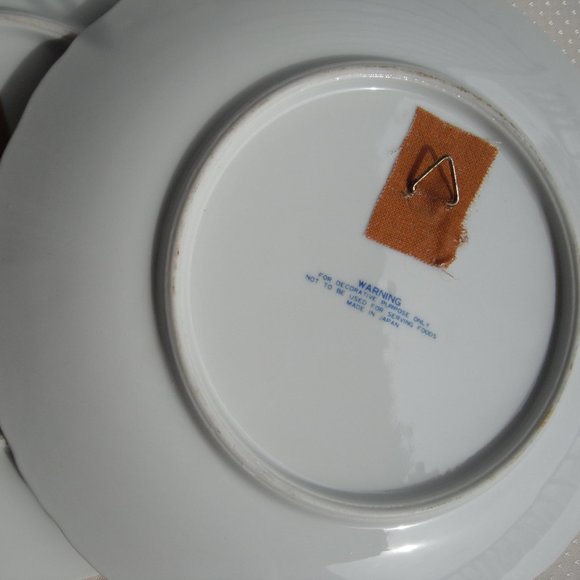 Vintage 2 Plates Currier & Ives Winter Scenes Blue-White Home Wall Decor Japan - Picture 8 of 11